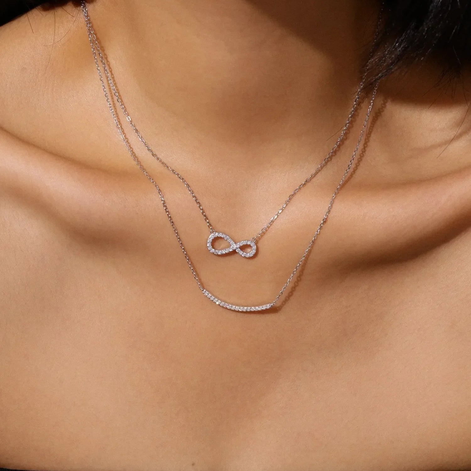 Popular Necklace Types and Layering Tips