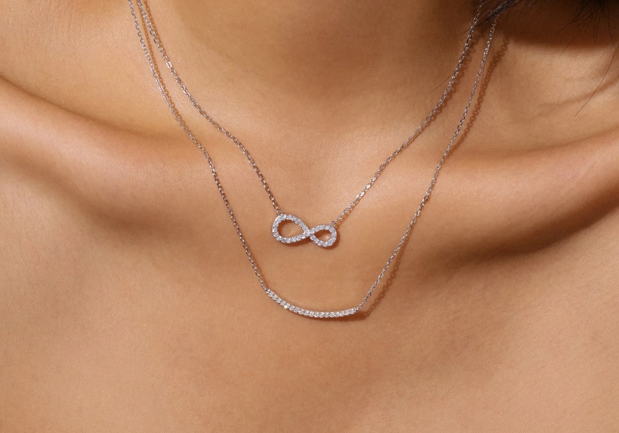 Popular Necklace Types and Layering Tips