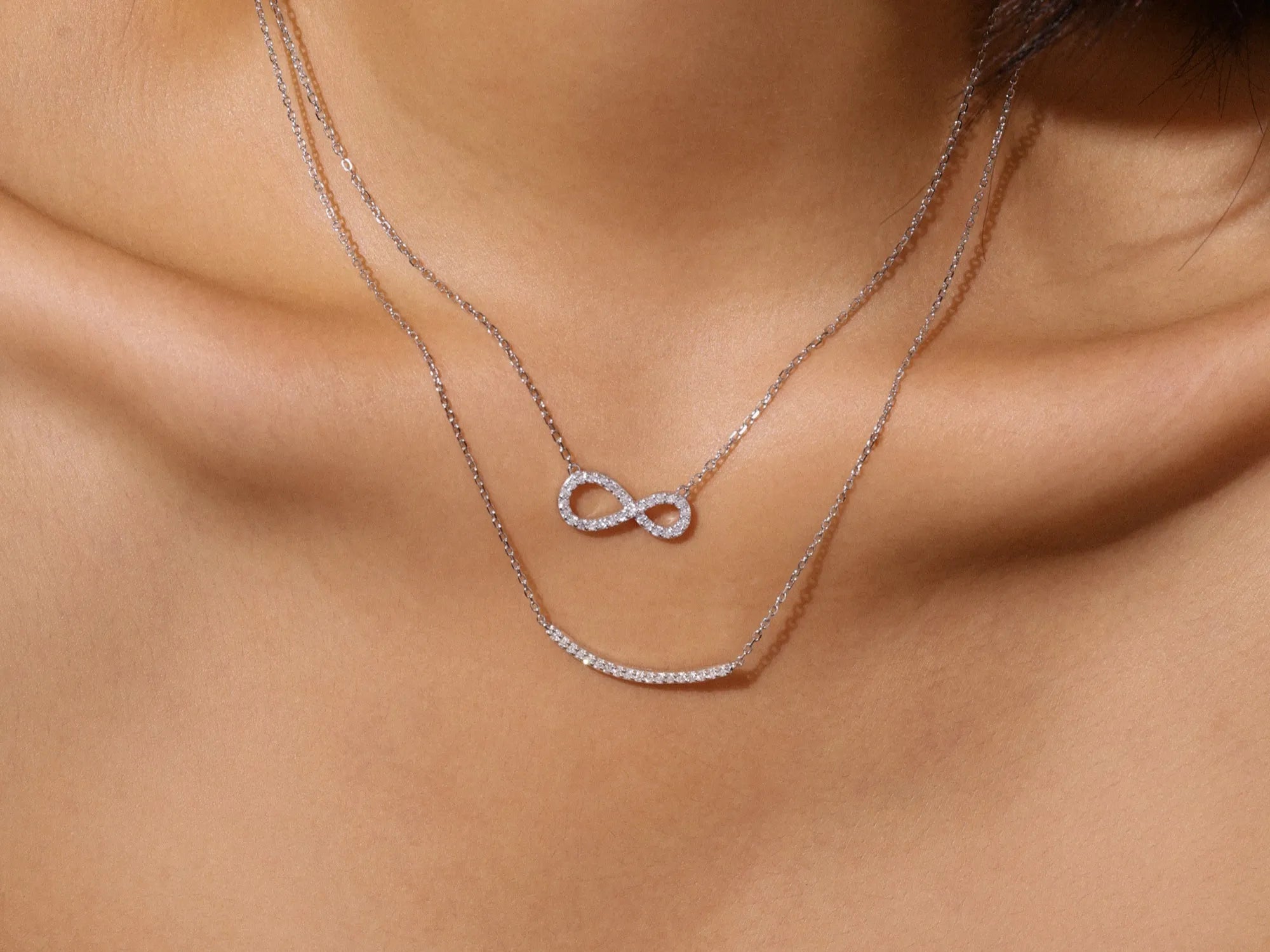 Popular Necklace Types and Layering Tips