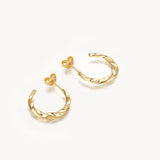 Twist Gold Hoop Earrings For Women Image丨Agvana Jewelry