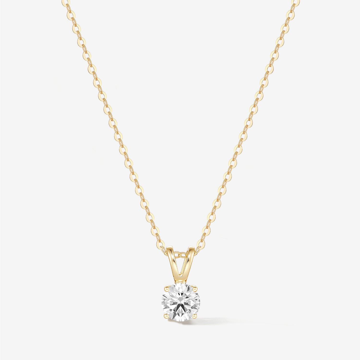 Agvana 14K gold necklace with a diamond pendant